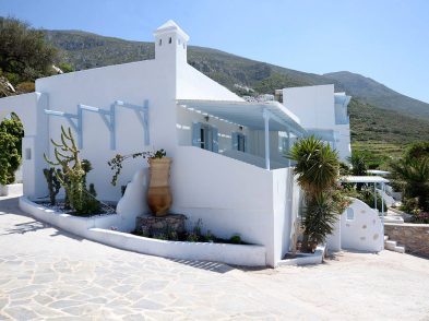 Απέραντο Γαλάζιο - More than a guest house
