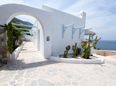 Απέραντο Γαλάζιο - More than a guest house