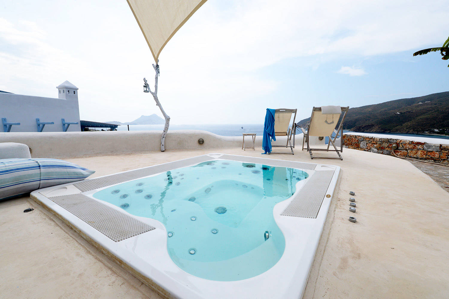 Απέραντο Γαλάζιο - More than a guest house